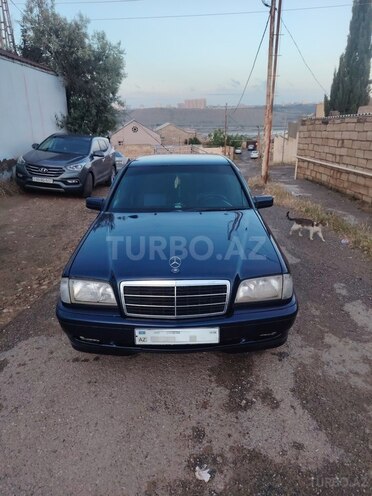 Mercedes C 200-1