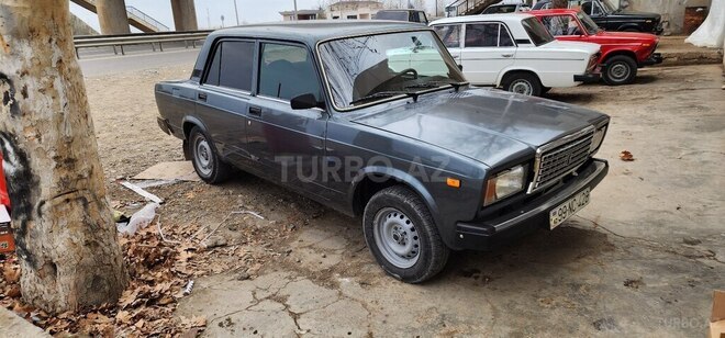 LADA (VAZ) 2107-2