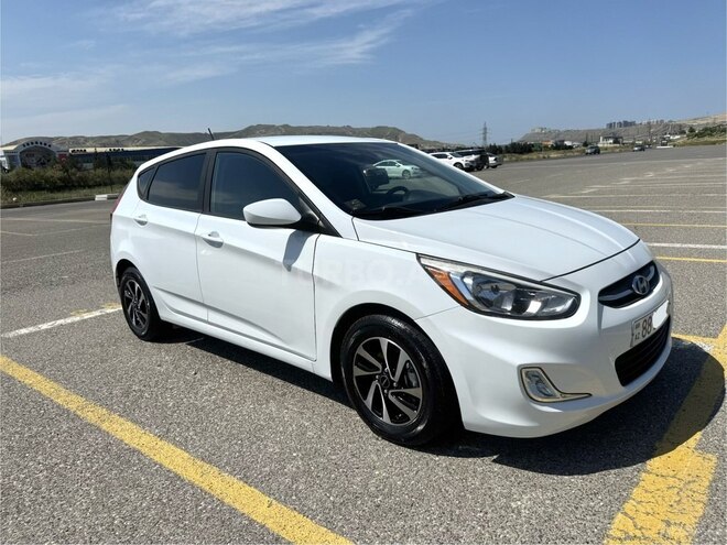 Hyundai Accent-2