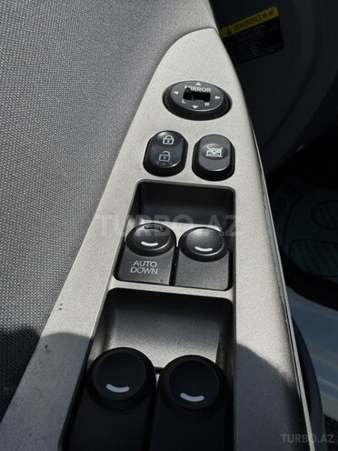 Hyundai Accent-15