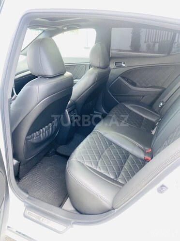 Kia Optima-11