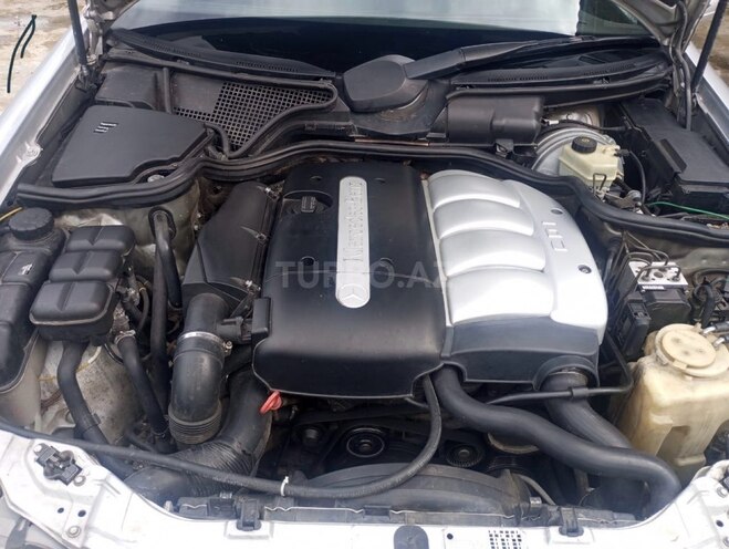 Mercedes E 220-15