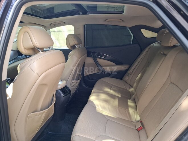 Hyundai Azera-3