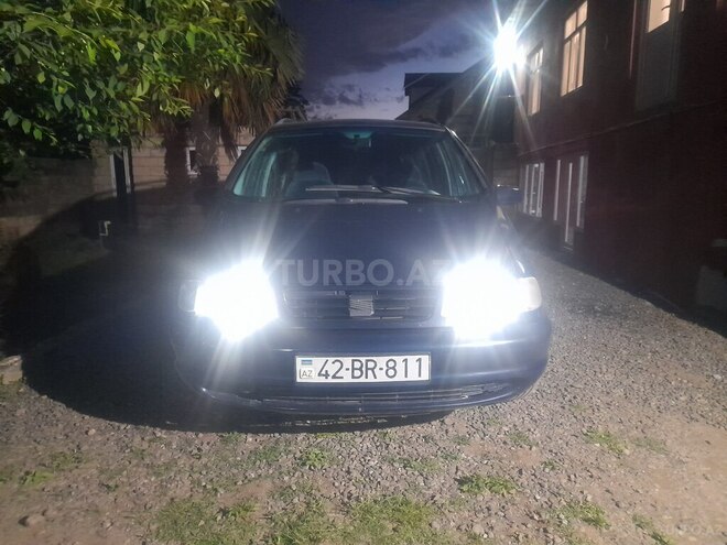 SEAT Alhambra-5