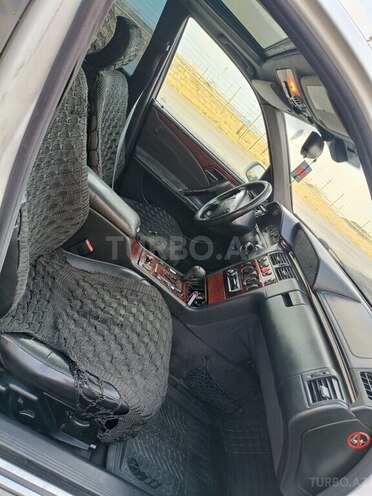Mercedes E 220-8