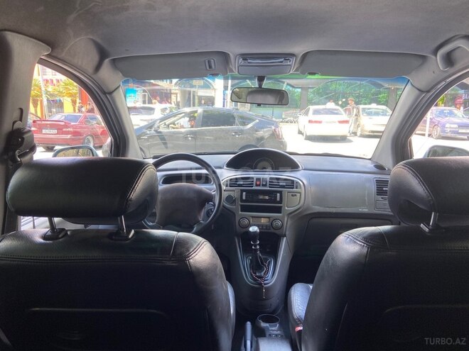 Hyundai Matrix-2