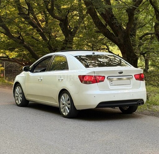 Kia Cerato-7