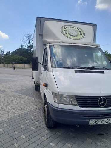 Mercedes 412 D-1