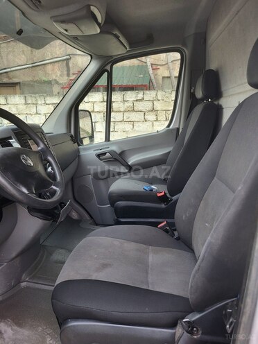 Volkswagen Crafter-8