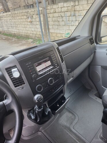 Volkswagen Crafter-9