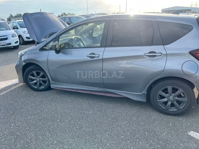 Nissan Note-2
