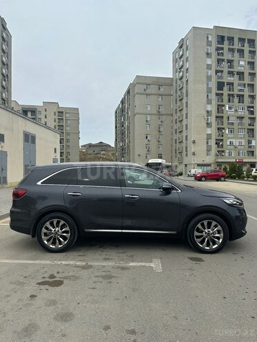 Kia Sorento-8