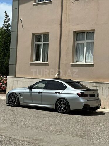 BMW 330-8