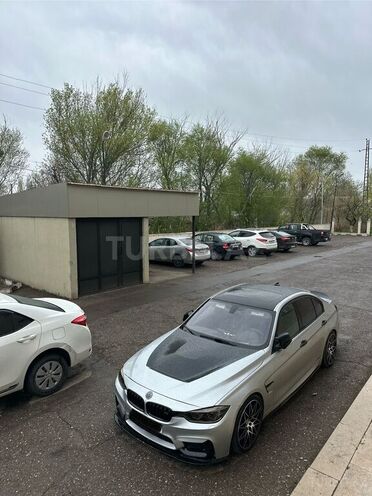 BMW 330-11