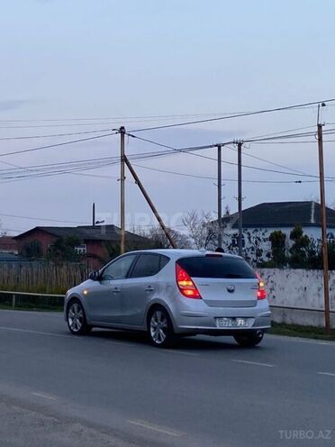 Hyundai i30-6