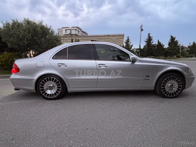 Mercedes E 240-10