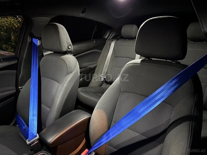 Chevrolet Cruze-6