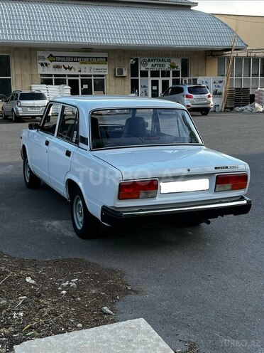 LADA (VAZ) 2107-4