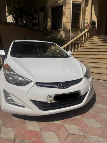Hyundai Elantra-15