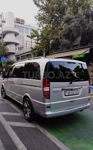 Mercedes Viano-3