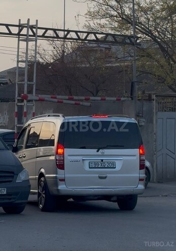 Mercedes Viano-4