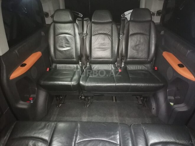 Mercedes Viano-7