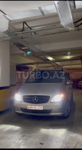 Mercedes Viano-12