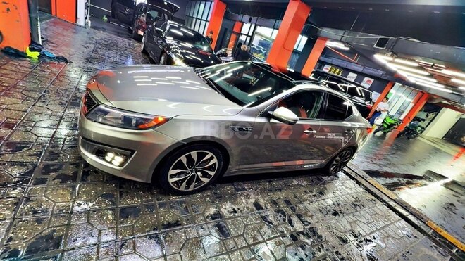 Kia Optima-2