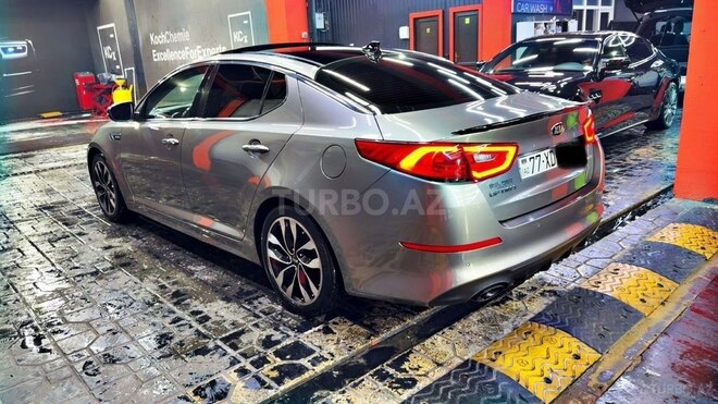 Kia Optima-4