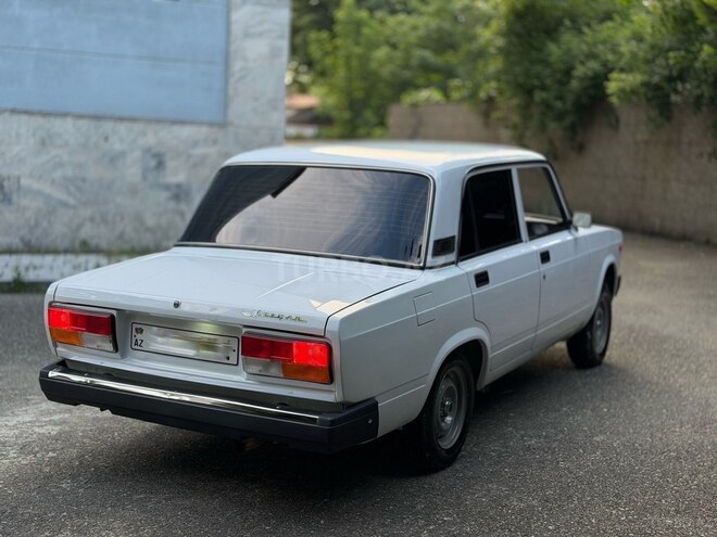 LADA (VAZ) 2107-5