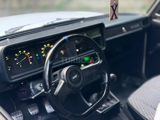 LADA (VAZ) 2107-11