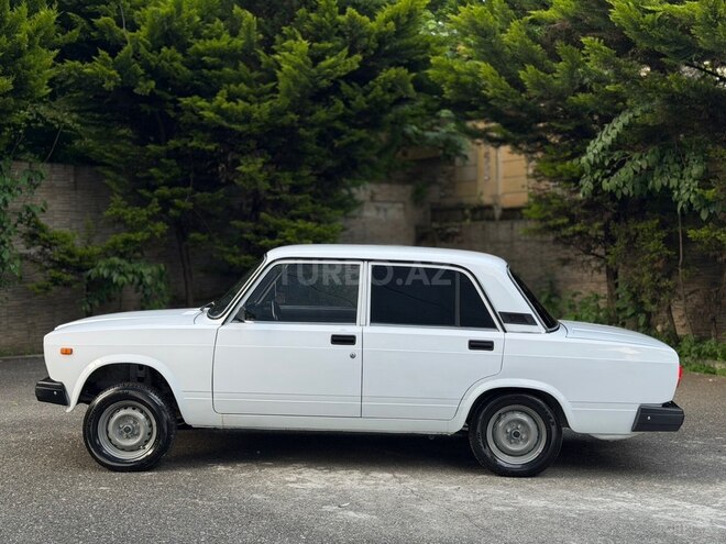 LADA (VAZ) 2107-8