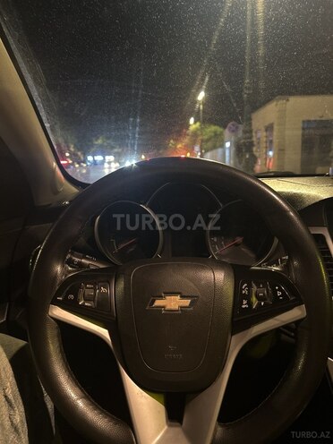 Chevrolet Cruze-2