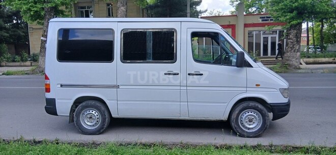 Mercedes Sprinter 208-10