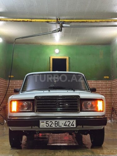 LADA (VAZ) 2107-1
