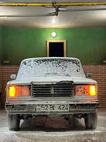 LADA (VAZ) 2107-2