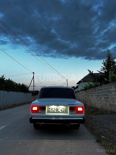 LADA (VAZ) 2107-4