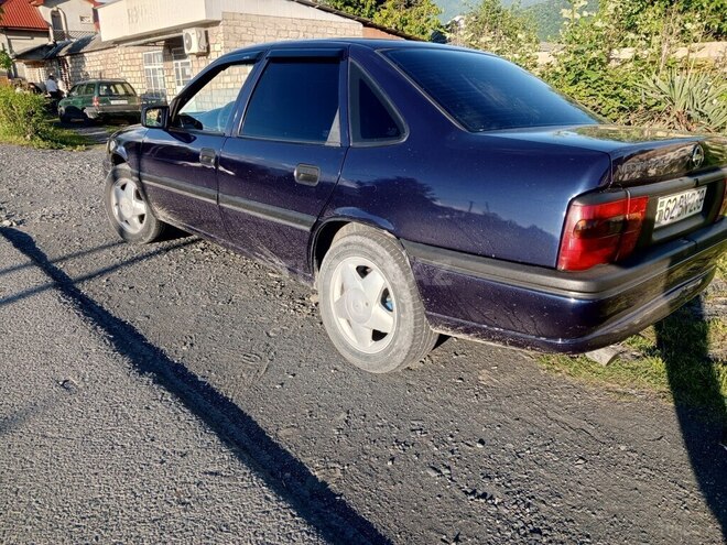 Opel Astra-2