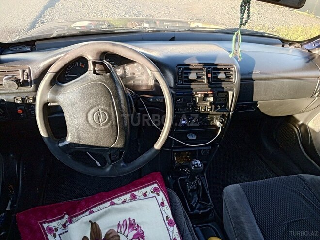 Opel Astra-5