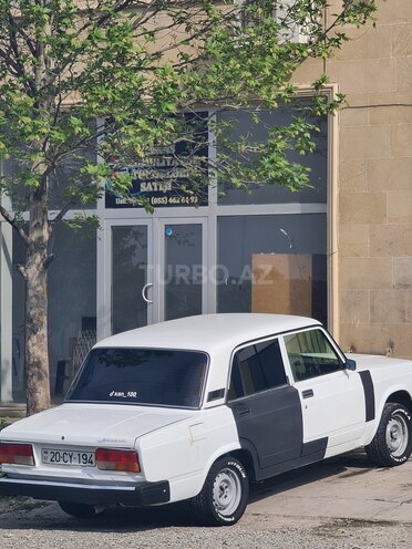 LADA (VAZ) 2107-2