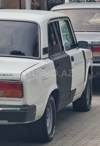 LADA (VAZ) 2107-4