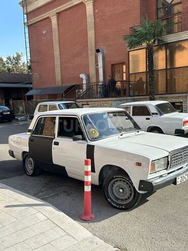 LADA (VAZ) 2107-5