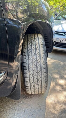 Toyota Land Cruiser Prado-10