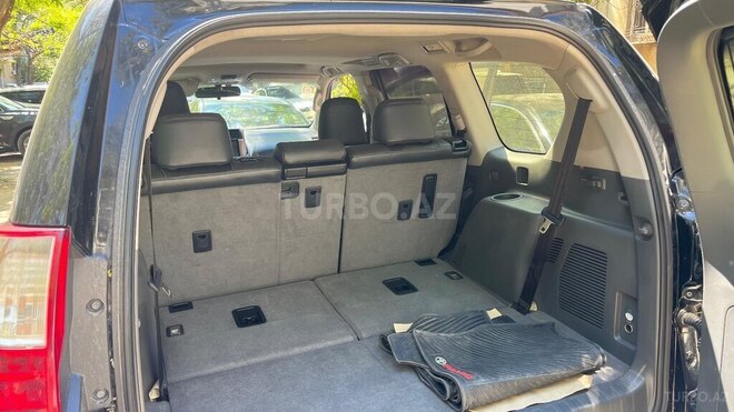 Toyota Land Cruiser Prado-11
