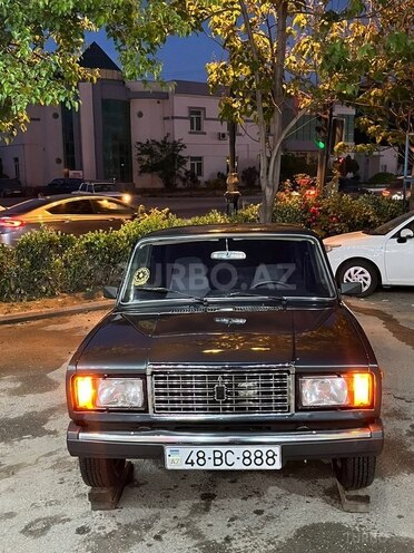 LADA (VAZ) 2107-1