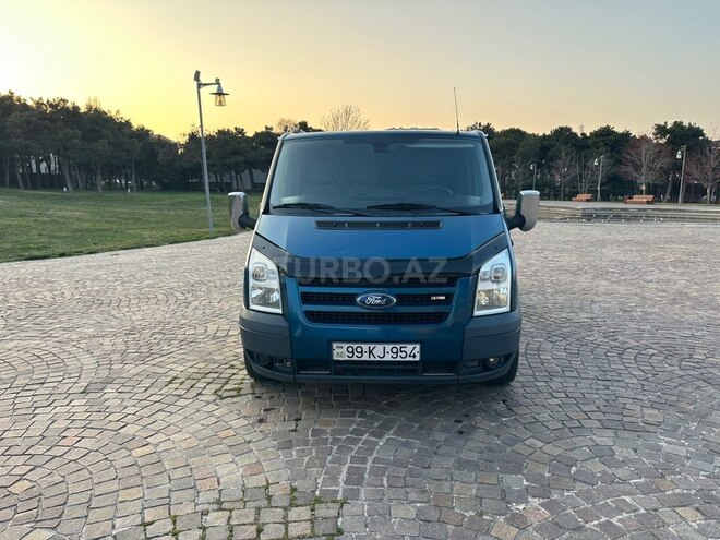 Ford Transit-1