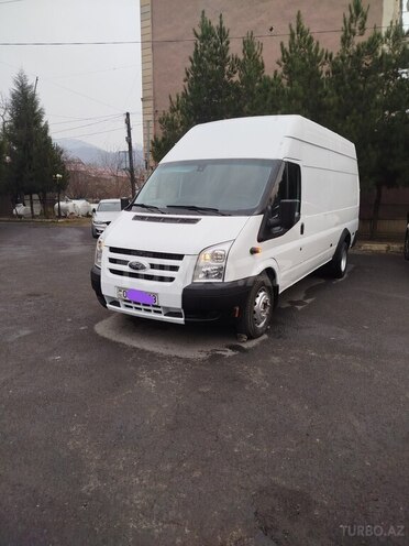 Ford Transit-2