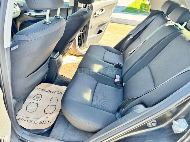 Toyota Auris-8