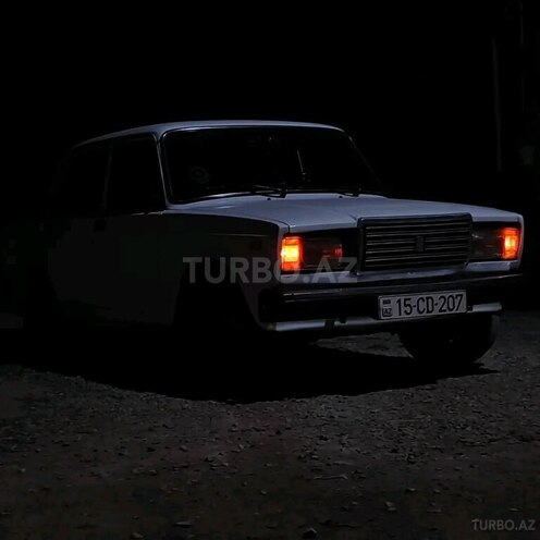 LADA (VAZ) 2107-1
