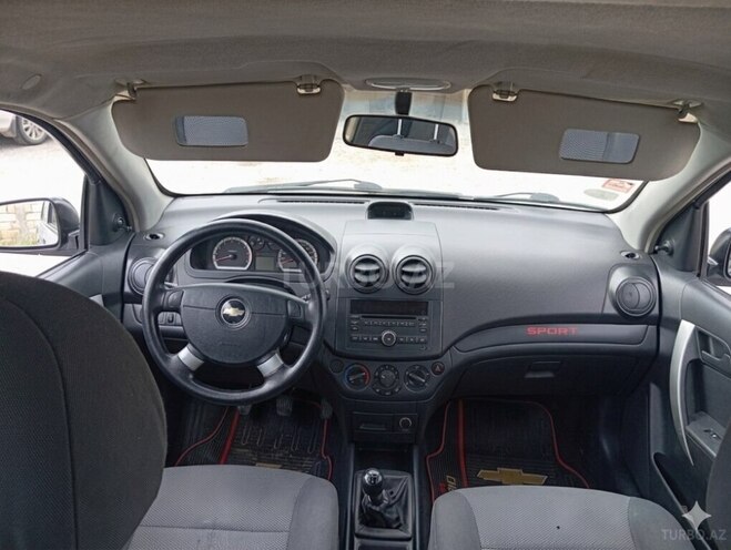 Chevrolet Aveo-4